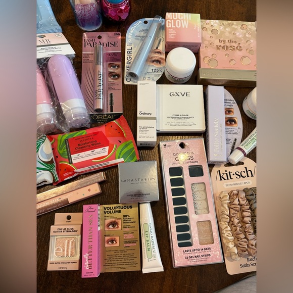 New Beauty Bundle - Picture 3 of 6